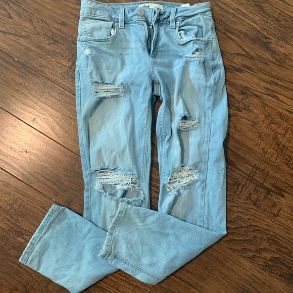 Ripped garage light wash girlfriend jeans. - Picture 6 of 8